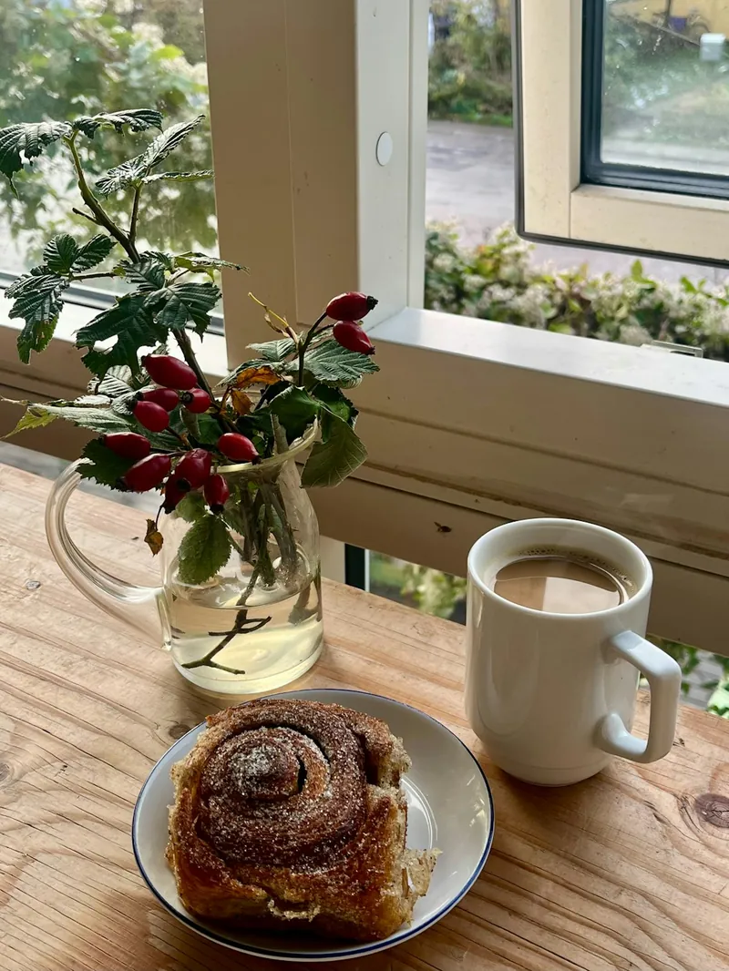 Rol de Canela y Cardamomo
